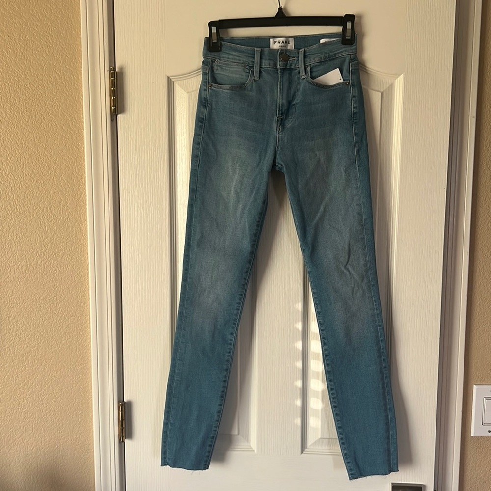 🆕 FRAME Le High Skinny